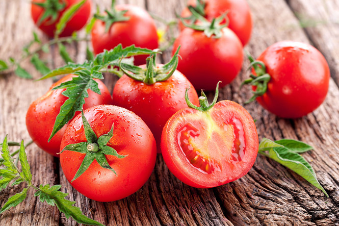 thực phẩm trẻ hóa da tốt cho cơ thể cà chua